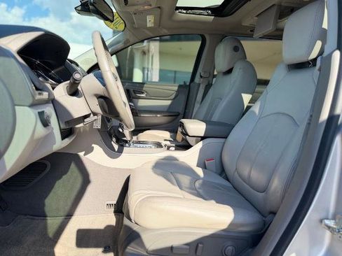 Used 2016 GMC Acadia SLT w/ Open Road Package FWD image 9