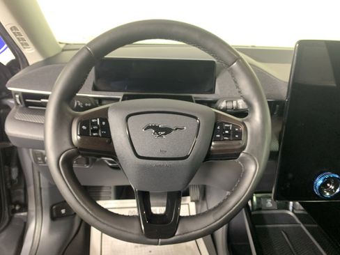 Used 2021 Ford Mustang Mach-E Premium AWD/4WD image 22