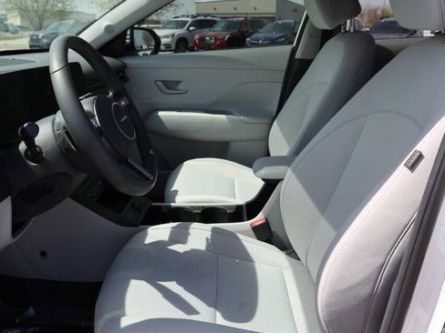 Used 2025 Hyundai Kona SEL image 13