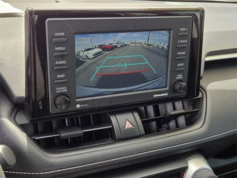 Certified 2022 Toyota RAV4 LE image 23