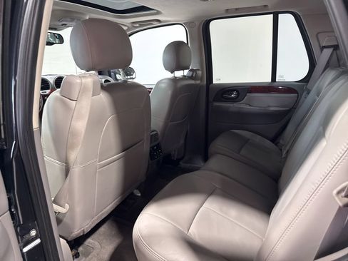 Used 2008 GMC Envoy Denali w/ Sun And 6-Disc Cd Package RWD image 29