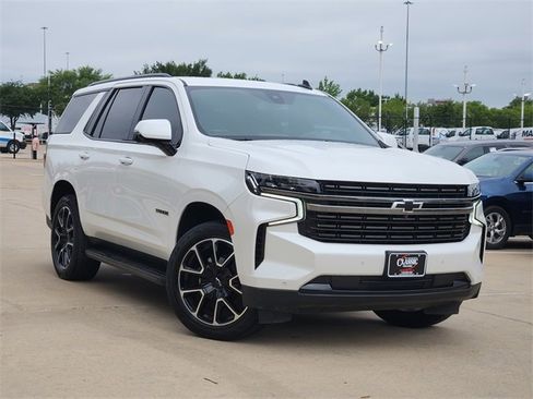 Used 2022 Chevrolet Tahoe RST w/ Luxury Package RWD image 2