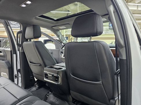 Used 2025 GMC Sierra 1500 Denali w/ Denali Reserve Package AWD/4WD image 25