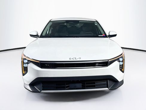 Used 2025 Kia K4 EX FWD image 3