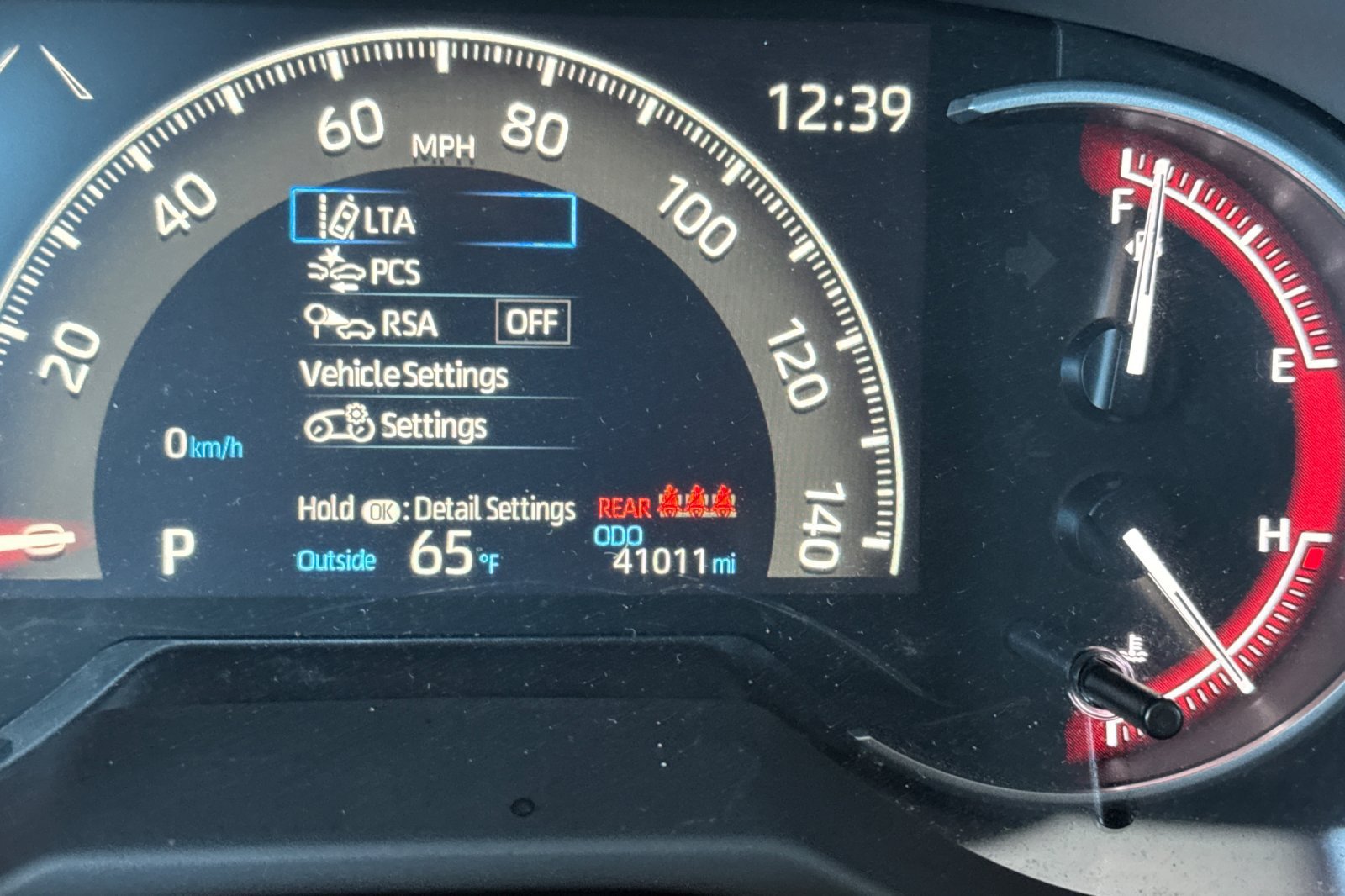 Certified 2025 Toyota RAV4 LE AWD/4WD image 31
