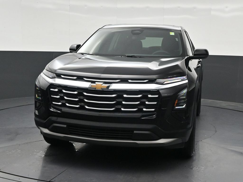 Used 2026 Chevrolet Equinox LT FWD image 9