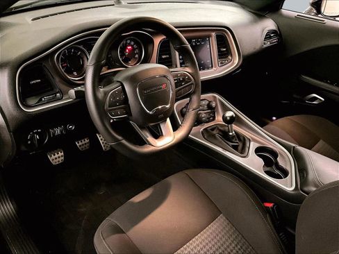 Used 2022 Dodge Challenger R/T Scat Pack RWD image 12