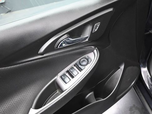 Used 2023 Chevrolet Malibu LT image 23