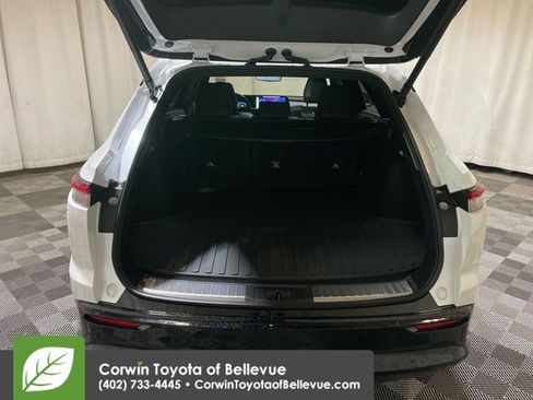 New 2025 Toyota Crown Signia image 17