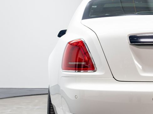 Used 2016 Rolls-Royce Ghost image 67