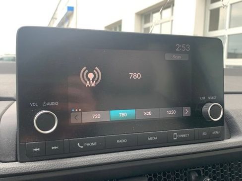 Used 2024 Honda CR-V EX image 12