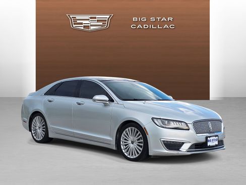 Used 2017 Lincoln MKZ Reserve w/ Climate Package FWD image 7