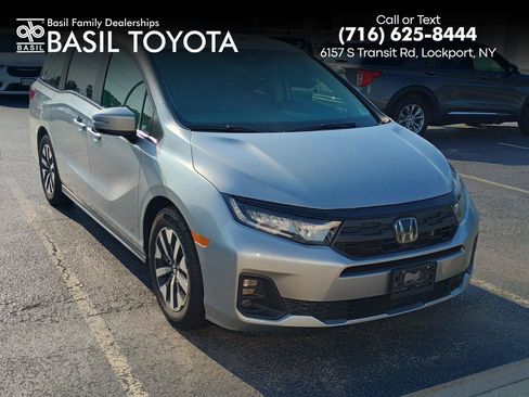 Used 2025 Honda Odyssey EX-L image 1