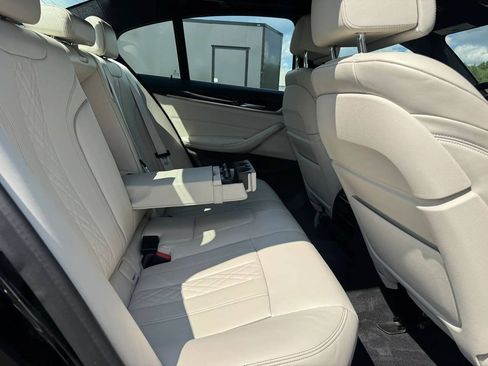 Used 2019 BMW 530i xDrive w/ Premium Package AWD/4WD image 15