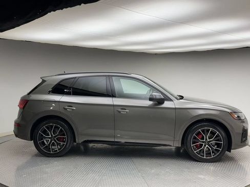 Used 2023 Audi SQ5 Premium Plus w/ Premium Plus Package AWD/4WD image 9