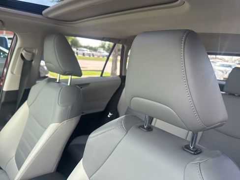 Used 2023 Toyota RAV4 XLE Premium AWD/4WD image 9
