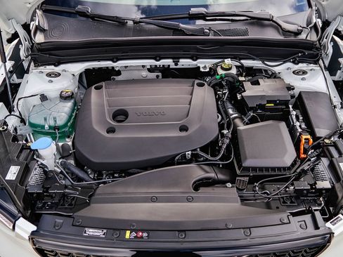 New 2026 Volvo XC40 B5 Ultra w/ Climate Package image 30