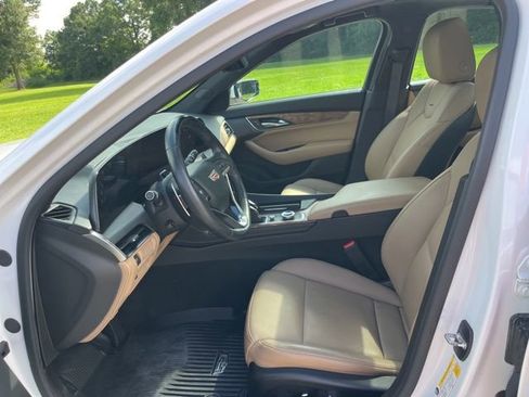 Used 2025 Cadillac CT5 Premium Luxury RWD image 13