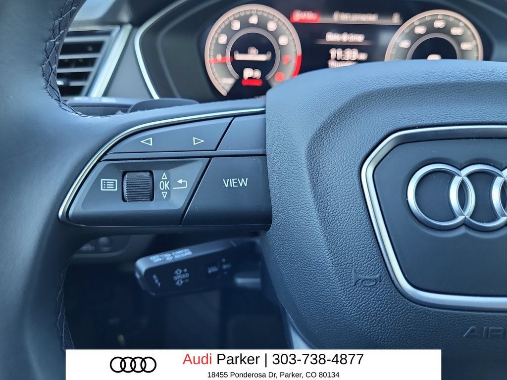 Used 2025 Audi Q5 2.0T Premium w/ Convenience Plus Package AWD/4WD image 17