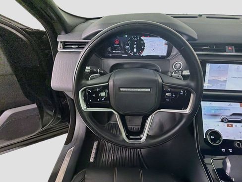 Certified 2022 Land Rover Range Rover Velar R-Dynamic S AWD/4WD image 10