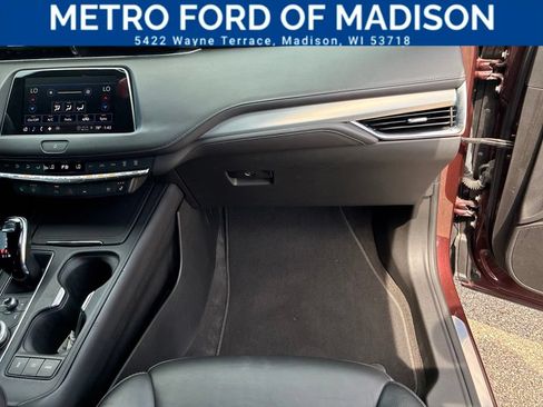 Used 2023 Cadillac XT4 Premium Luxury FWD image 48