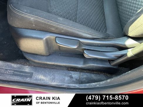 Used 2018 GMC Terrain SLE image 19