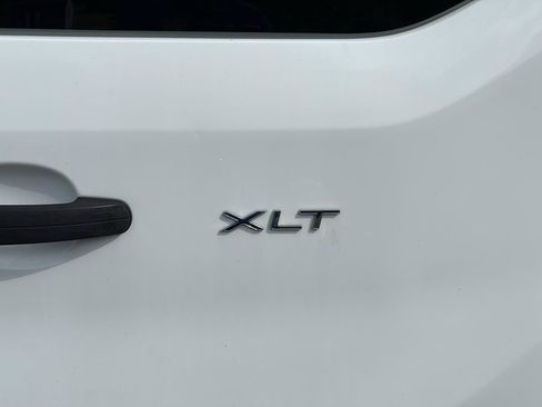 Used 2019 Ford Transit 350 XLT RWD image 7