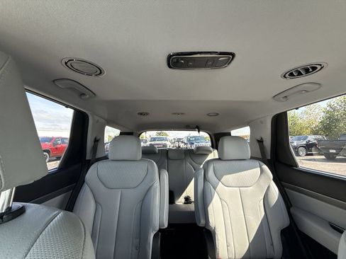 Used 2022 Hyundai Palisade SEL w/ Premium Package FWD image 28