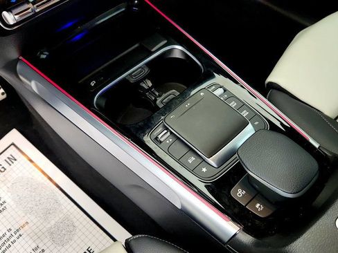 Used 2023 Mercedes-Benz GLB 35 AMG 4MATIC image 15