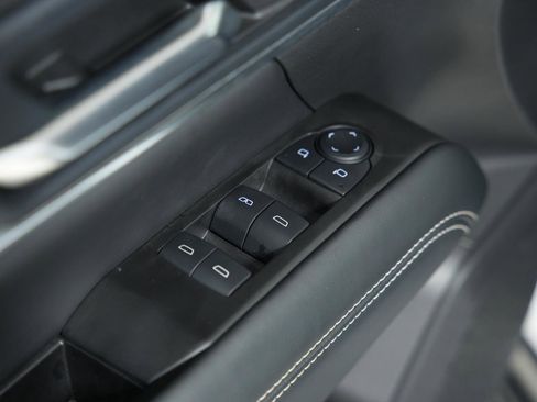 Used 2025 GMC Terrain Elevation image 24