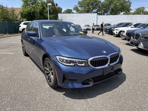 Used 2022 BMW 330i xDrive Sedan w/ Driving Assistance Package AWD/4WD image 2