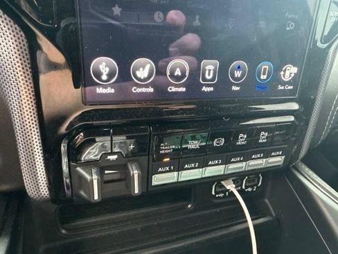 Used 2020 RAM 2500 Limited AWD/4WD image 24