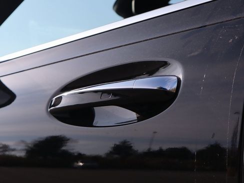 New 2026 Mercedes-Benz GLB 250 4MATIC image 12