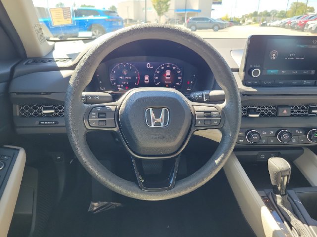 Used 2024 Honda Accord EX image 26
