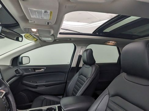 Certified 2022 Ford Edge SEL w/ Convenience Package image 3