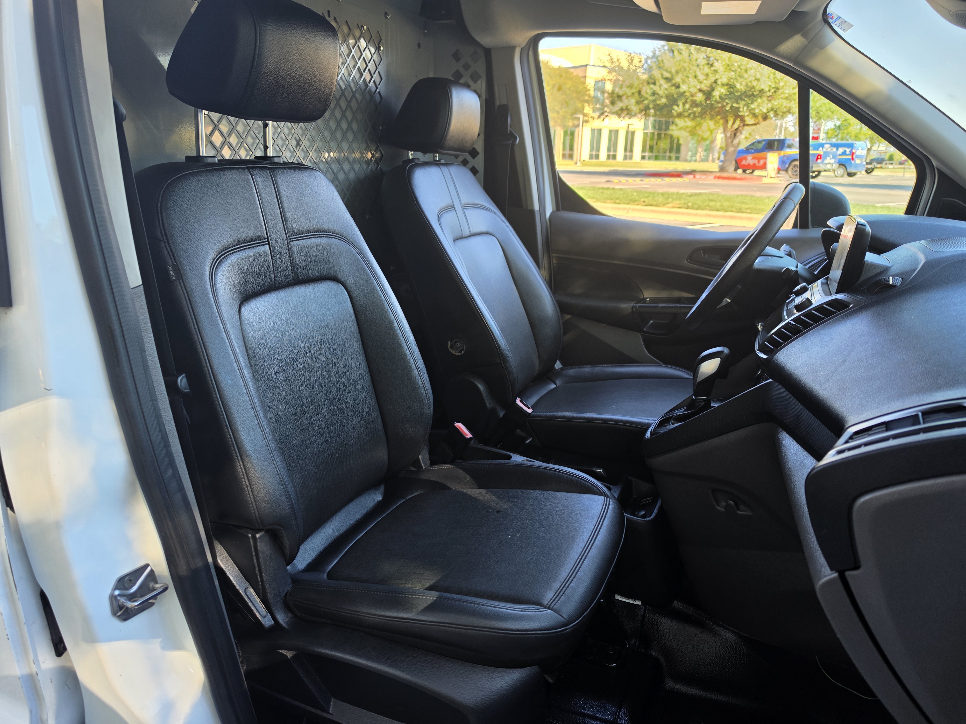 Used 2021 Ford Transit Connect XL FWD image 19