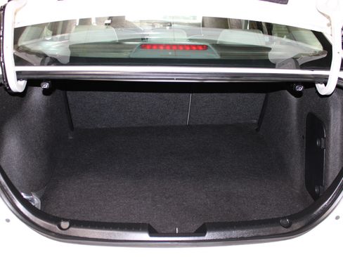 Used 2015 MAZDA MAZDA3 i Sport FWD image 30