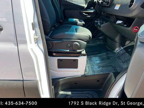 Used 2026 Mercedes-Benz Sprinter 2500 image 21