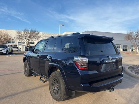 Used 2024 Toyota 4Runner SR5 Premium w/ Moonroof Package image 7
