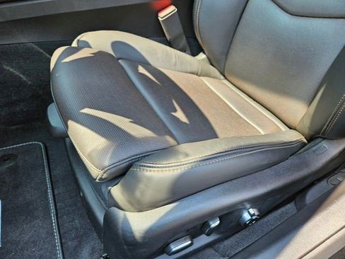 Certified 2025 Cadillac CT5 V RWD image 6