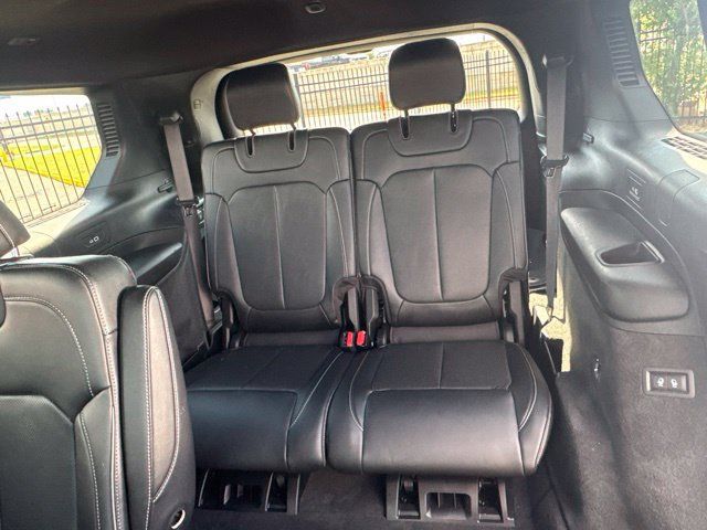 Used 2021 Jeep Grand Cherokee L Overland w/ Luxury Tech Group IV AWD/4WD image 23