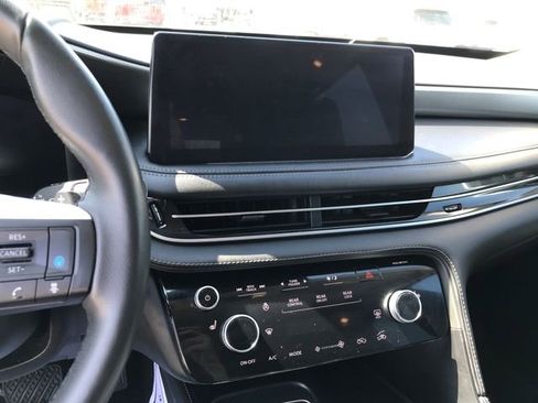 Used 2024 INFINITI QX60 Luxe image 7