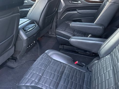 Used 2023 Cadillac Escalade Sport Platinum w/ LPO, ONYX Package image 14