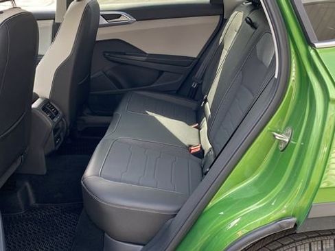 New 2026 Volkswagen Taos SE AWD/4WD image 22