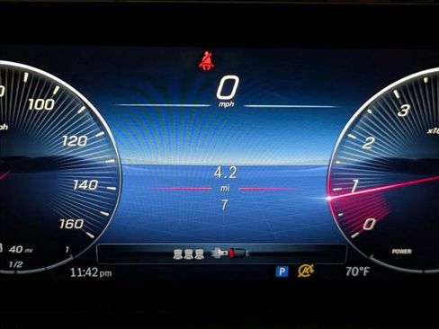 New 2026 Mercedes-Benz GLB 250 image 10