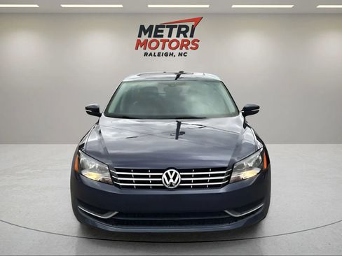 Used 2014 Volkswagen Passat TDI SE image 4