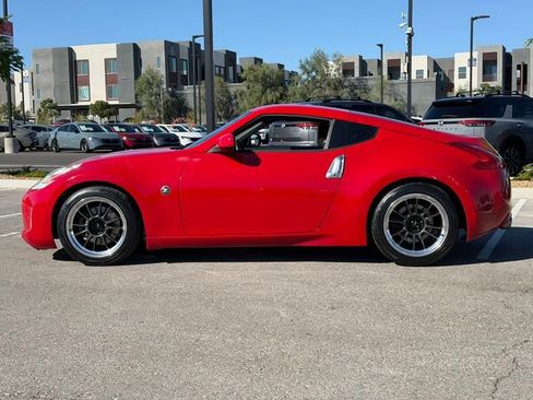 Used 2016 Nissan 370Z Base image 2