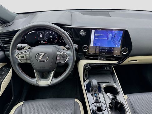 Used 2024 Lexus NX 250 FWD image 14