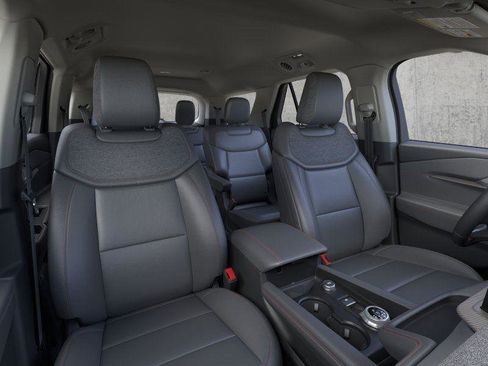 New 2026 Ford Explorer Active RWD image 10