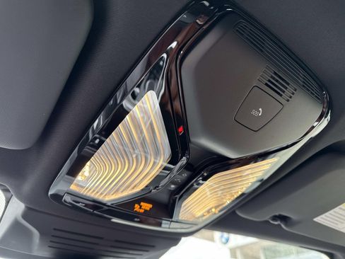 Used 2026 BMW X5 xDrive50e w/ M Sport Package image 24